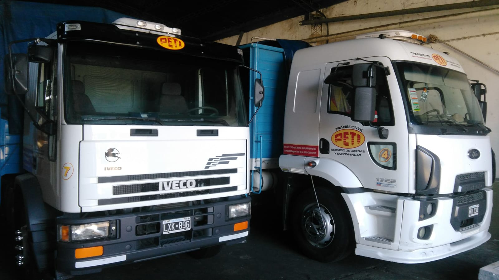Camión de Transporte PETI listo para salir